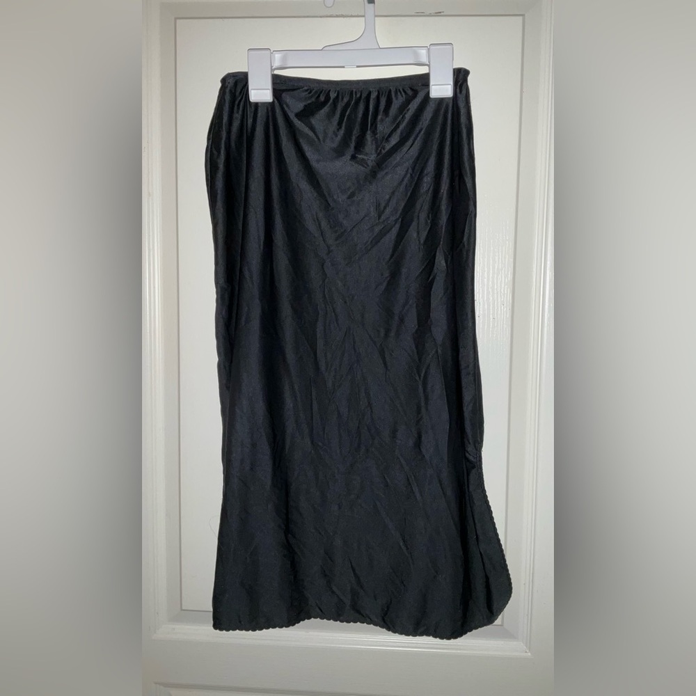 Bali Studio Black Half Slip with Side Slit